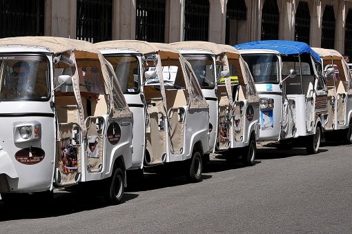  Lizbon  Tuktuk lar - Cengiz Ülkü